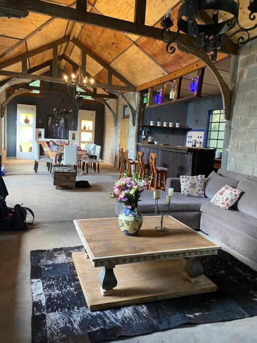 Chalet Chic La Guapeada